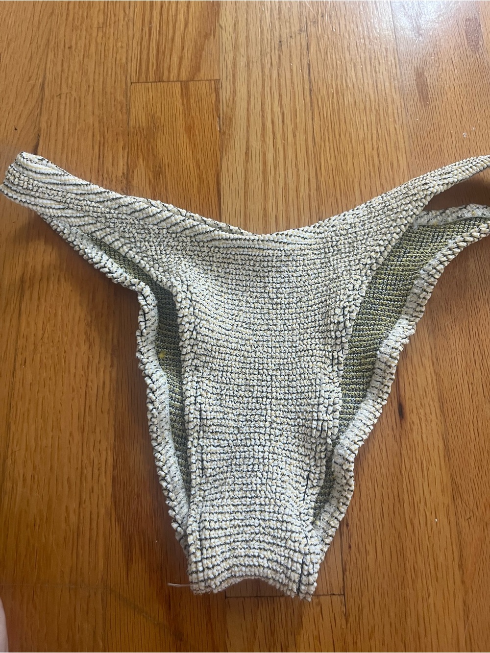 Bond-eye metallic bikini bottom
